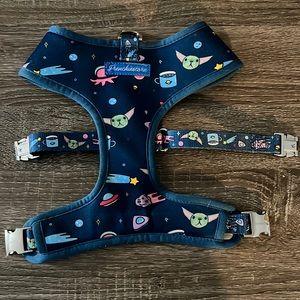 Size large reversible harness